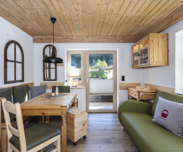 ferienwohnung Wildseeloderblick im Haus Elisabeth in Fieberbrunn mit Blick in die Wohnküche